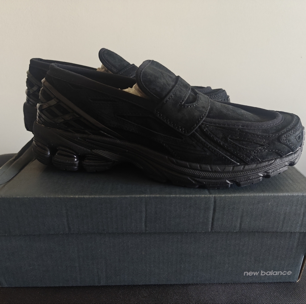 New Balance 1906L Men's Black Loafers